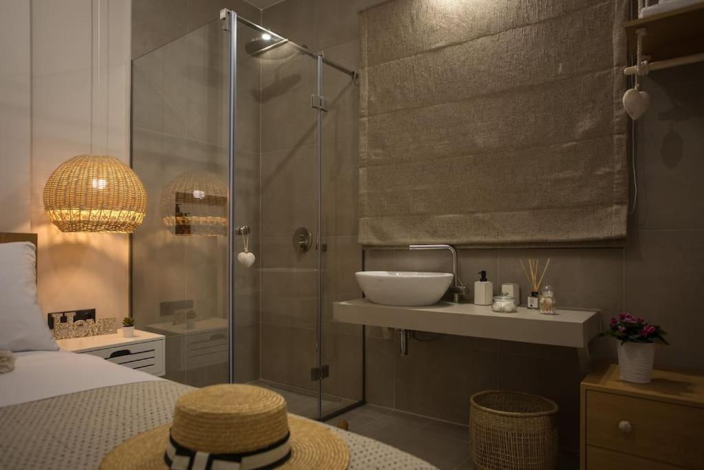 Cozzzy. Exclusive Apartment. Thessaloniki Exterior foto